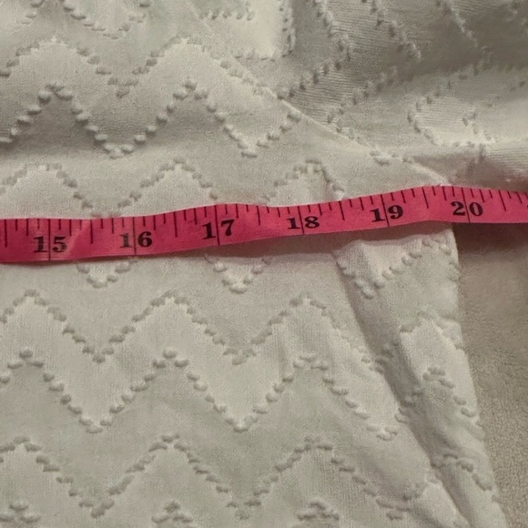 Trina Turk White 3/4 Sleeve V-Neck Blouse - Picture 6 of 9